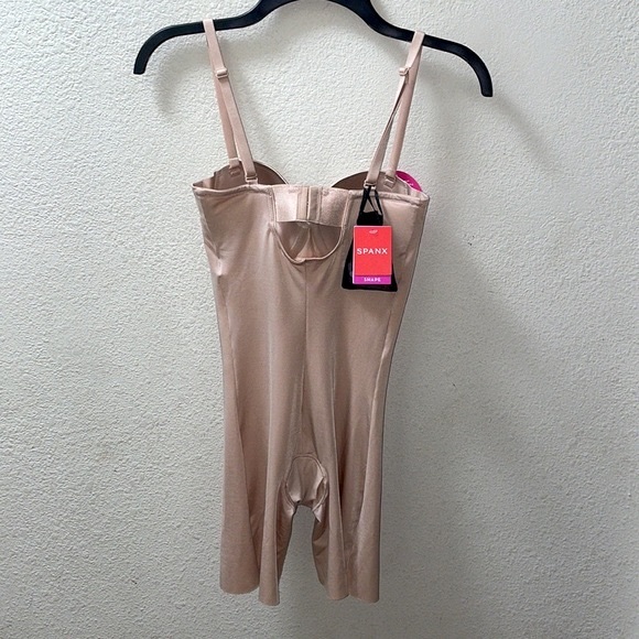 NWT SPANX Suit Your Fancy Strapless Cupped Mid-Thigh Bodysuit Size Small - Picture 9 of 11